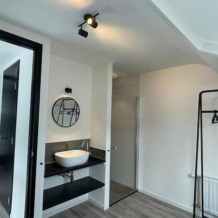 Cozy Holiday Home In Vrouwenpolder Close To The Beach Екстериор снимка