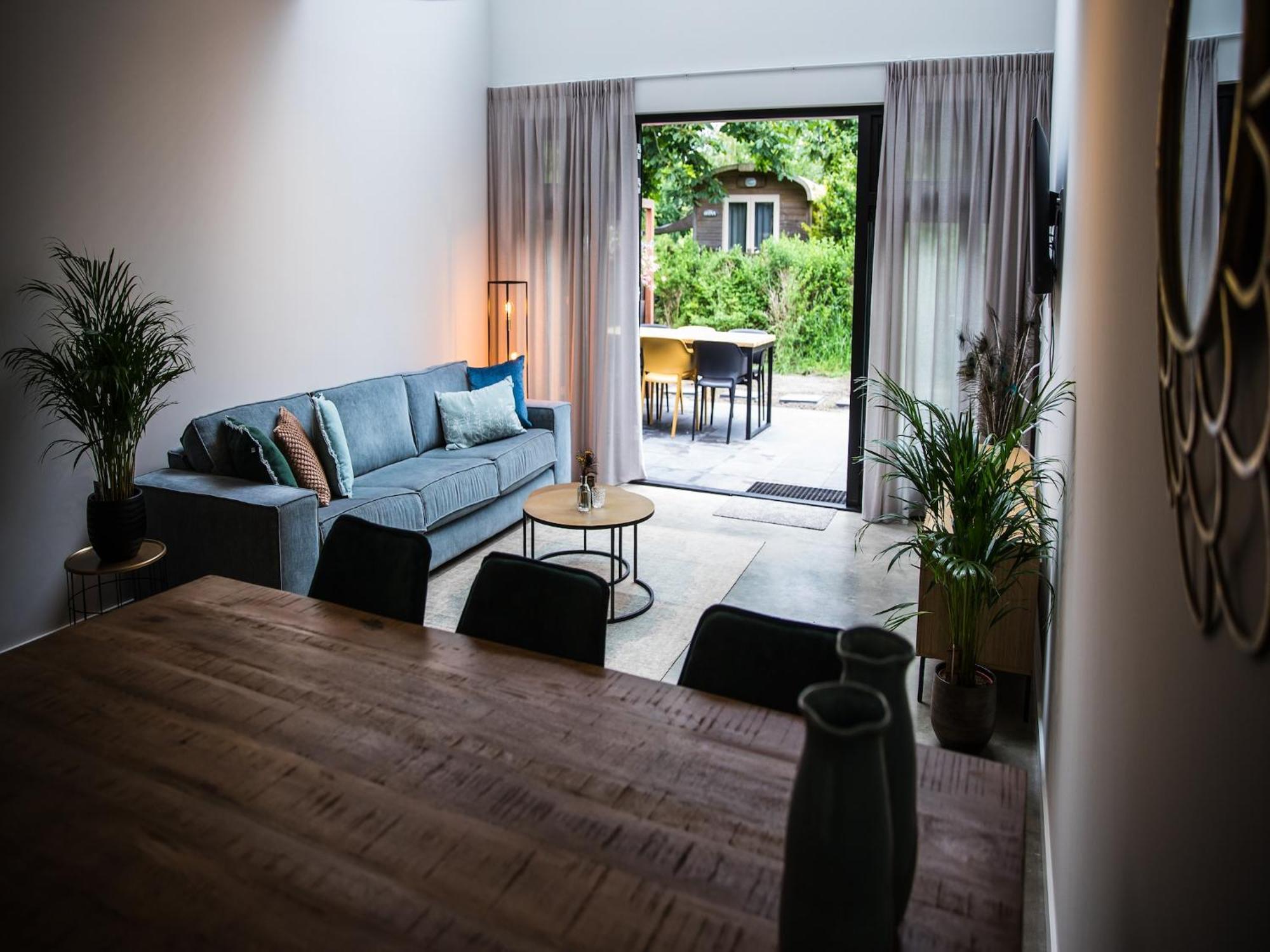 Cozy Holiday Home In Vrouwenpolder Close To The Beach Екстериор снимка