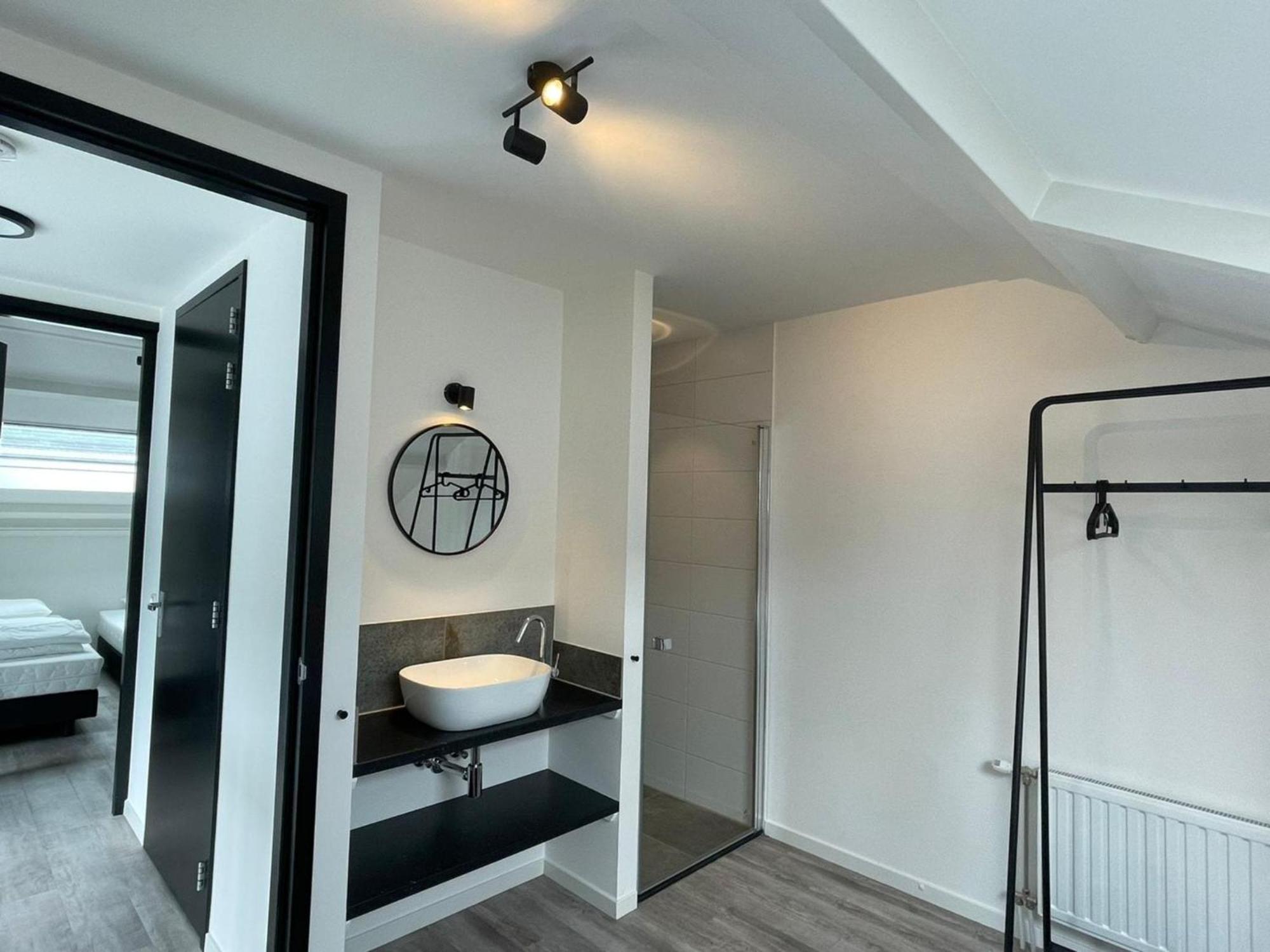 Cozy Holiday Home In Vrouwenpolder Close To The Beach Екстериор снимка